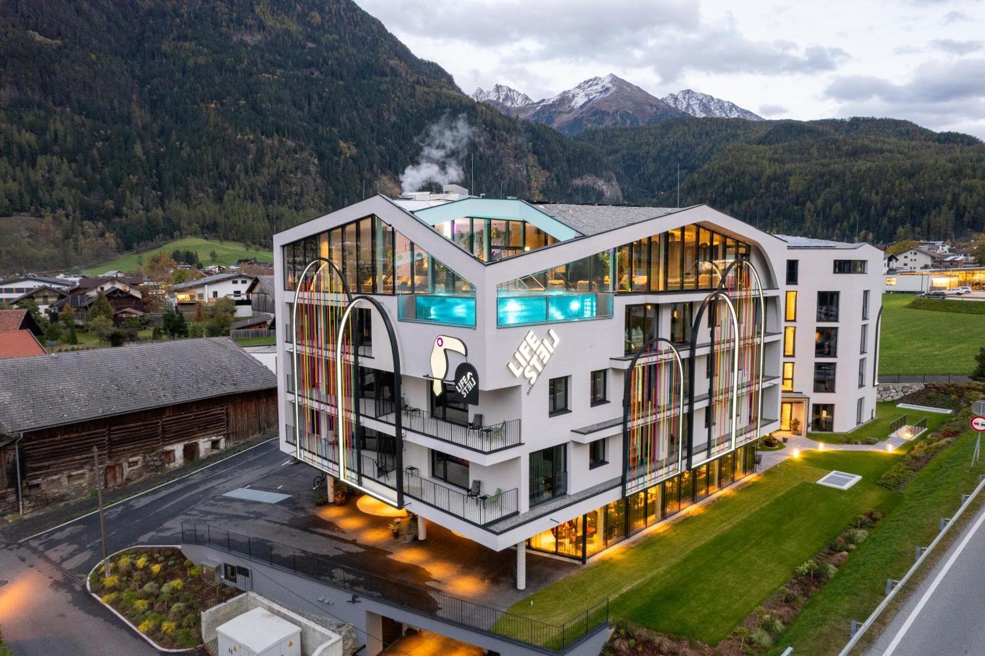 Lifesteil Aparthotel Umhausen Dış mekan fotoğraf
